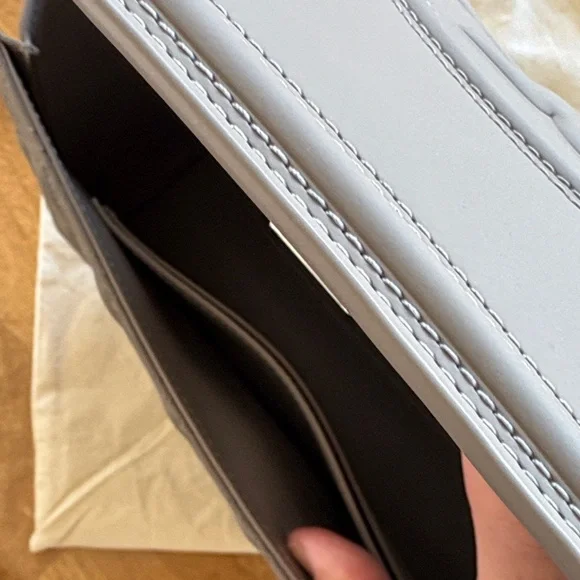 Tory Burch Fleming convertible in matte Grey Heron Quilted leather. Shoulder Bag - Picture 8 of 16